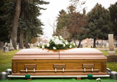 The Advantages Of Working With A Local Funeral Home